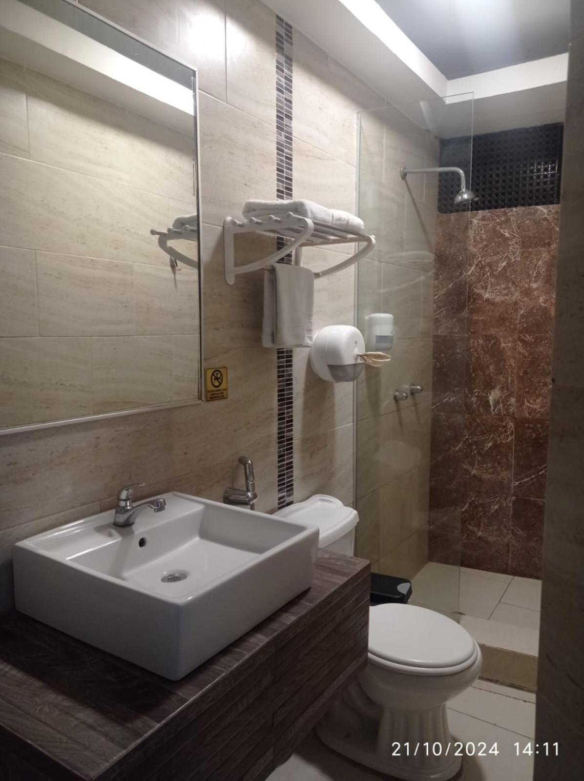 Hotel Presidente Internacional Guayaquil Bagian luar foto